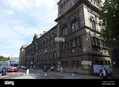 Edinburgh medical school hi-res stock photography and images - Alamy