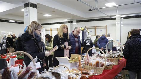 El Mercadillo De Los Pobres Fiel A Su Cita Con La Solidaridad La