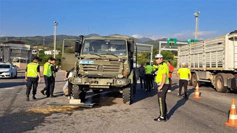 Hatay da askeri araç kaza yaptı 10 asker yaralandı