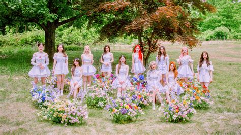 LOONA Flip That Group 4K 8K 9820g Wallpaper PC Desktop