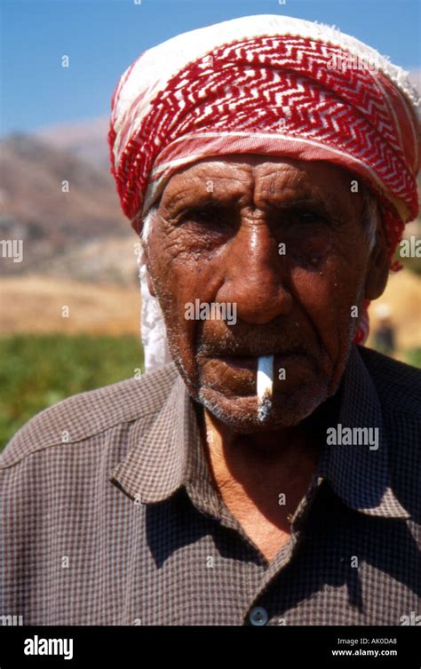 Kurdish Old Man Hi Res Stock Photography And Images Alamy