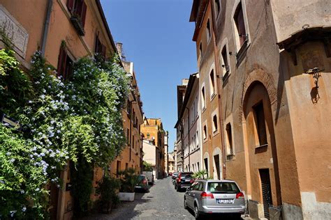 Via Della Luce Via Della Luce Rome At Its Intersection W Flickr