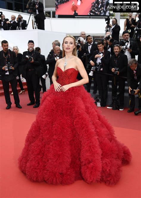 Kimberley Garner Sexy Seen Flaunting Her Hot Cleavage In A Red Dress At The Annual Cannes Film