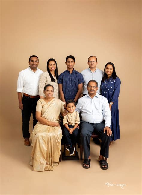 Extended Family Members Studio Photoshoot in abeige Seamless Backdrop ...