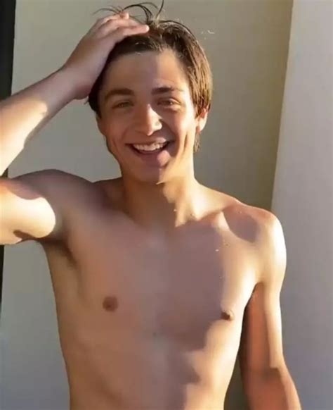 Pin By The Fairy Lord On Asher Angel Shirtless Actors Cute Blonde Guys Blonde Guys