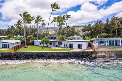 5 Oceanfront Hawaii Homes on the Market - Haven Lifestyles