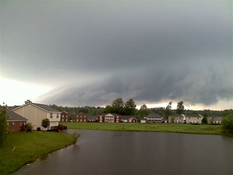 Storm Chasers Forecasts Hailstorm Starkville Ms