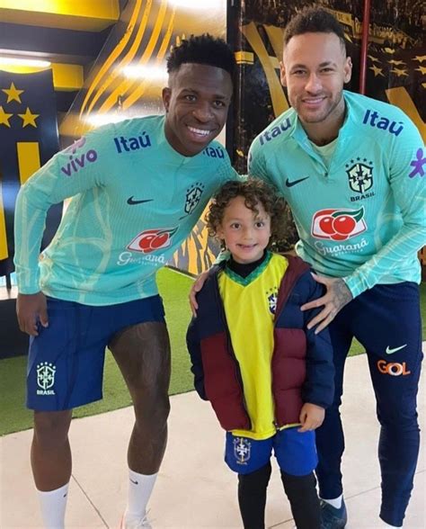 Neymar Jr & Vini Jr with fan 🥰💚