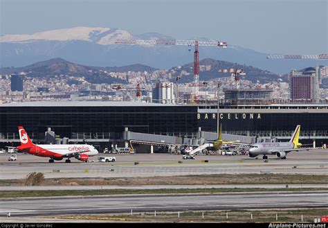 Airport Overview Airport Overview Overall View At Barcelona El