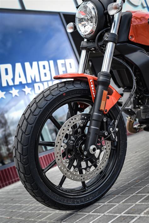 Ducati Scrambler Sixty Smalldet Actu Moto