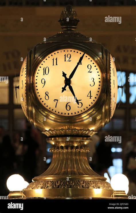 Grand Central Station Clock Vector