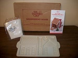 Amazon.com: Pampered Chef Stoneware Gingerbread House Kit: Baking Molds ...