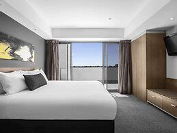 Hotel Mantra Melbourne Airport, Tullamarine, Australia - Lowest Rate ...