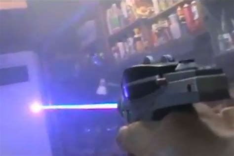 Guy Builds ‘Star Trek’ Phaser That Fires Real Laser Beam | Star trek ...