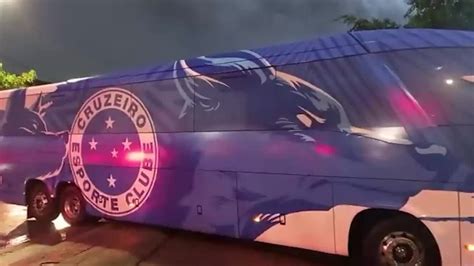 Cruzeiro divulga novo ônibus design criado e escolhido por