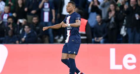 Psg Real Madrid Mercato Mbappé Attendu Demain à Madrid Avec Trois