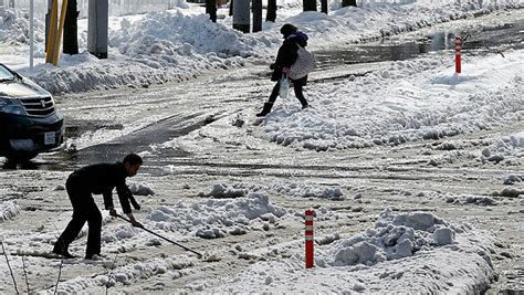 Neuschnee Erwartet Schneechaos Hat Japan Fest Im Griff 19 Tote