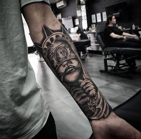 Spectacular Sleeve Tattoos Ideas For Men To Get In