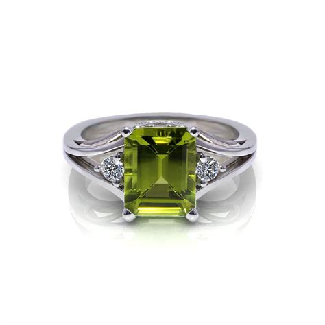 Emerald Cut Peridot Ring Jewelry Designs