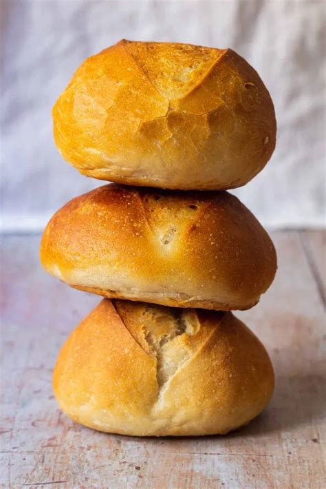 German Bread Rolls ('Weizenbrötchen') - My German Table