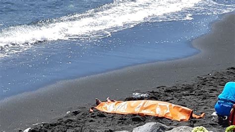 Napoli Trovato Il Cadavere Di Un Uomo Sulla Spiaggia Di Pietrarsa