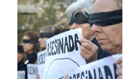 Uruguay se moviliza masivamente contra la violencia de género