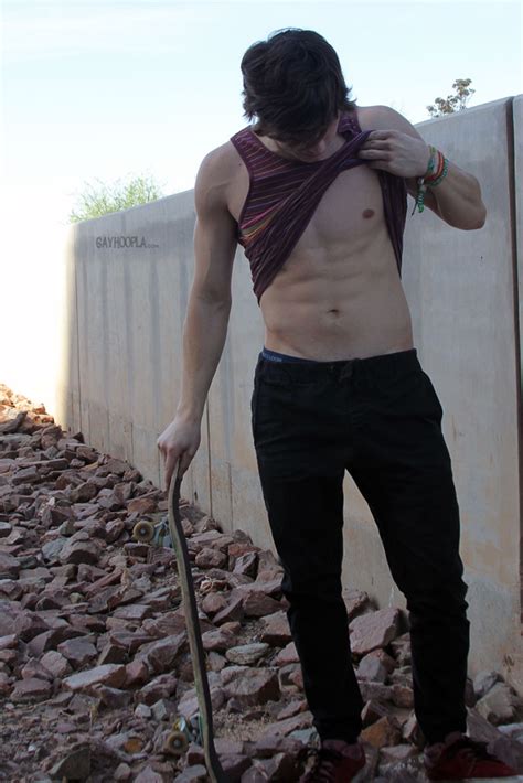 Plataforma Gay Clay Anker