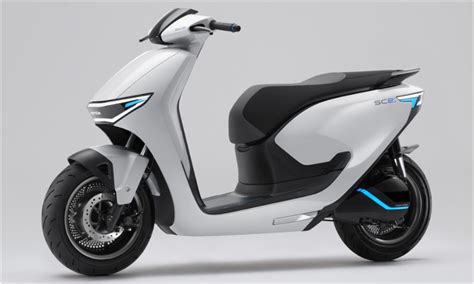 Honda Sc E Electric Scooter Concept Debuts With Swappable Batteries