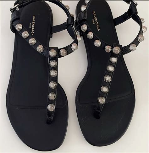 Balenciaga Sandals, Women's Fashion, Footwear, Flats & Sandals on Carousell