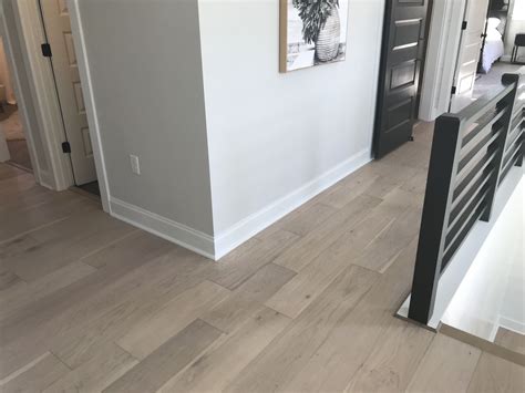 Seashell Oak Hardwood The Ventura Hardwood Flooring Collection Is