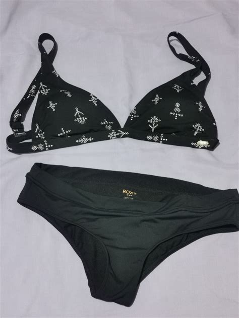 Original ROXY Beach Classic Bikini Set On Carousell