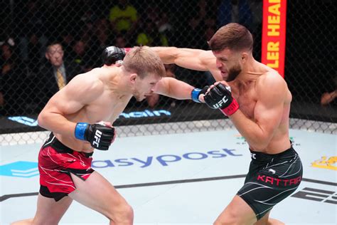 Ufc Fight Night Results Arnold Allen Takes Tko Win Vs Calvin