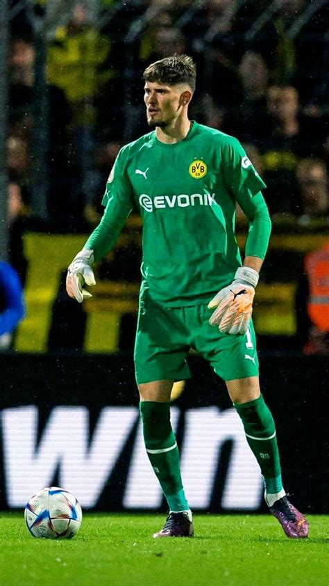 Gregor Kobel Goalkeeper Dortmund Goalkeeper Gloves