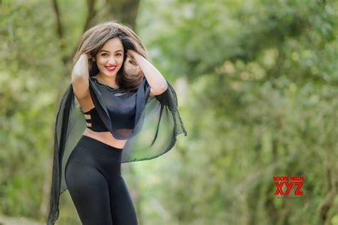 Actress Tejaswi Madivada Hot Stills From New Photo Shoot Social News XYZ