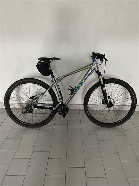 Roda 29 bicicleta GT karakoram btt Algueirão Mem Martins OLX Portugal