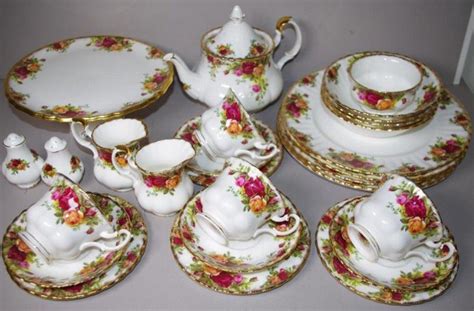 Royal Albert Old Country Roses Dinner Set With Accessories Royal