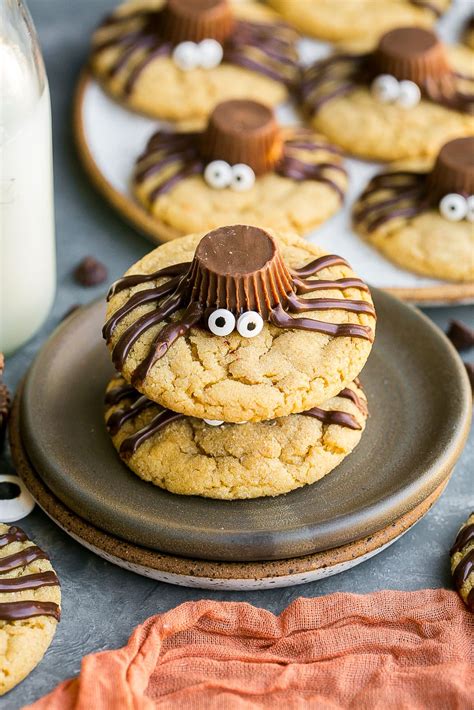 Spooky Halloween Spider Cookies Kathryn S Kitchen