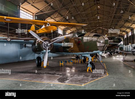 B 25 Cockpit Stock Photos & B 25 Cockpit Stock Images - Alamy