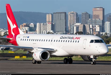 VH XVP QantasLink Embraer ERJ 190AR ERJ 190 100 IGW Photo By Timmy