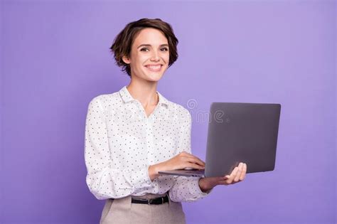 Portrait Of Nice Brunette Short Hair Optimistic Lady Type Laptop Wear