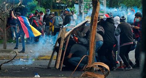 Paro Nacional En Ecuador Sube A Tres El Balance De Muertos En Las