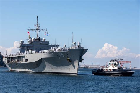 Dvids Images U S Th Fleet Flagship Uss Blue Ridge Lcc