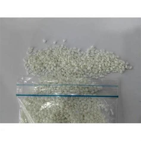 Granpell White Pbt Granules For Plastic Industry Packaging Size