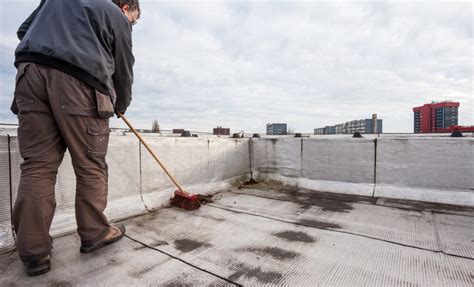 Importantance of Preventative Flat Roof Maintenance in Ontario