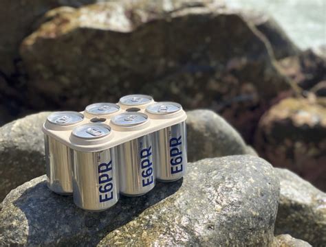 This edible six pack ring feeds sea animals instead of killing them