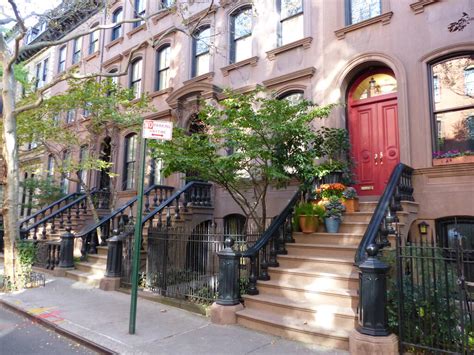 Zwiedź Nowy Jork śladami Carrie Bradshaw bohaterki kultowego serialu Sex w Wielkim Mieście