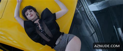 ELENA KAMPOURIS Nude AZNude