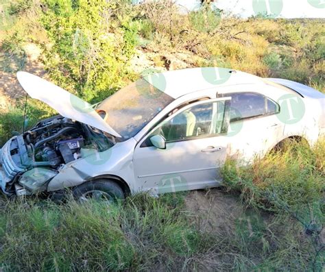 Accidente Carretero Deja Tres Personas Lesionadas En El Ejido El Oro De