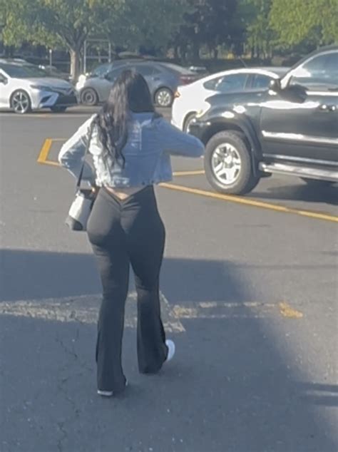 Fat Ass Latina In Scrunch Leggings Spandex Leggings Yoga Pants Forum