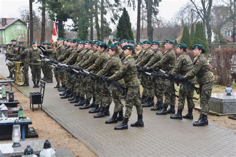 Ostatnie pożegnanie śp st kpr Krzysztofa Modrzejewskiego 12SDZ